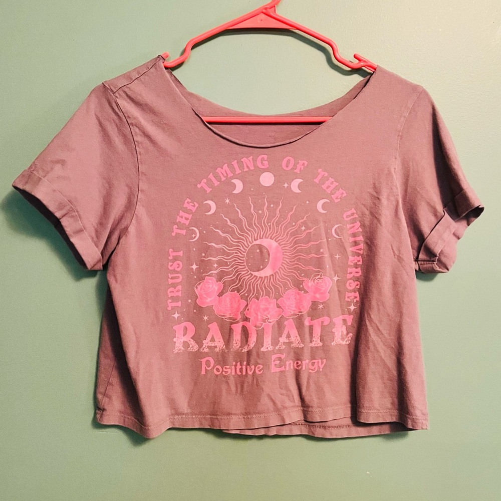 Radiate Positive Energy Graphic Crop Top - Pink